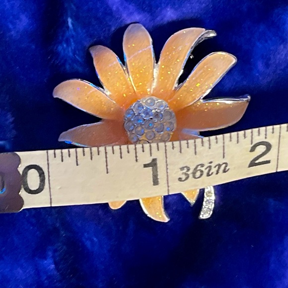 VINTAGE Brooch peach Sunflower with clear stones in silver tone - Picture 3 of 3